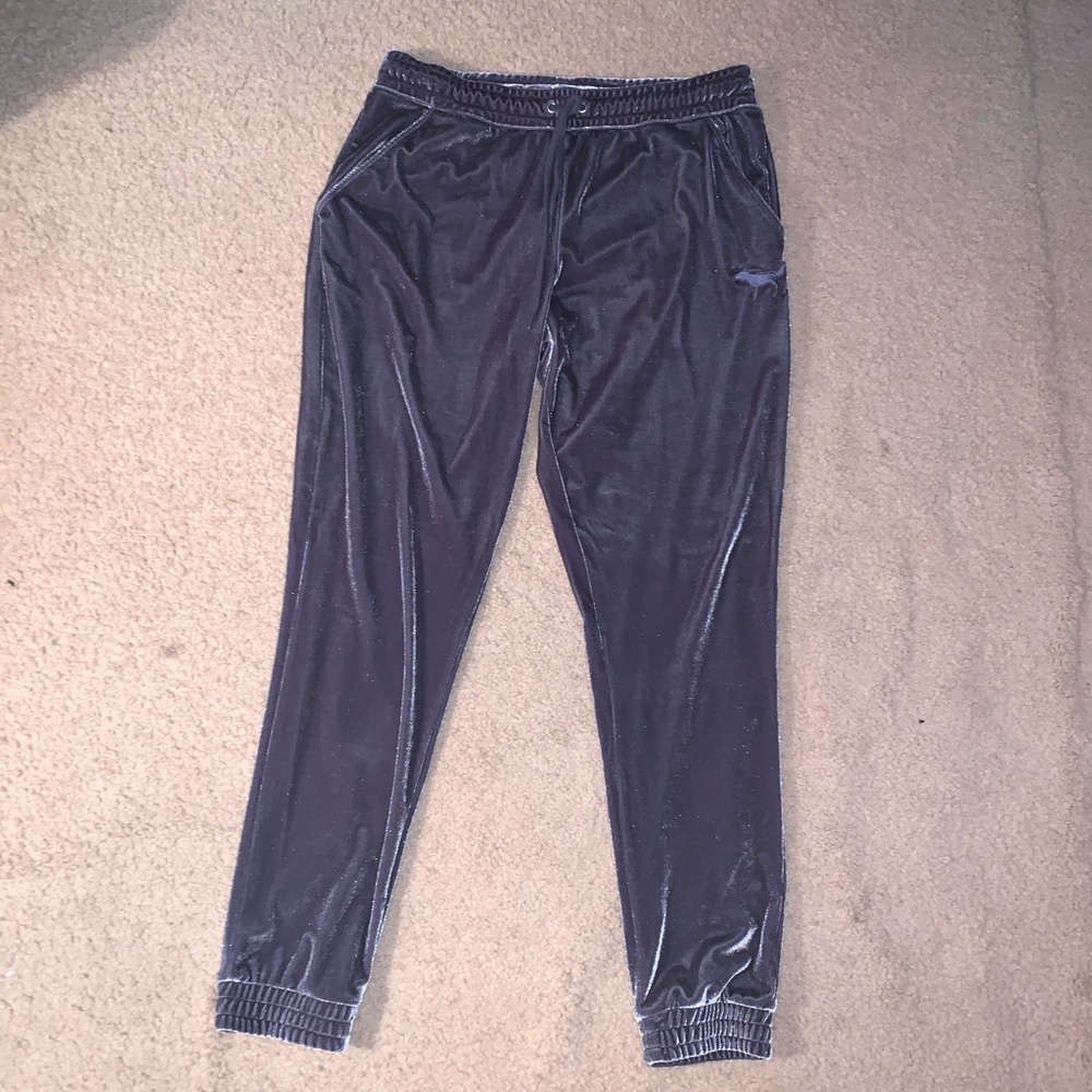 Victoria’s Secret Valora sweatsuit
